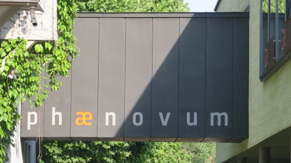 Busch Donates 25,000 Euro to Phaenovum